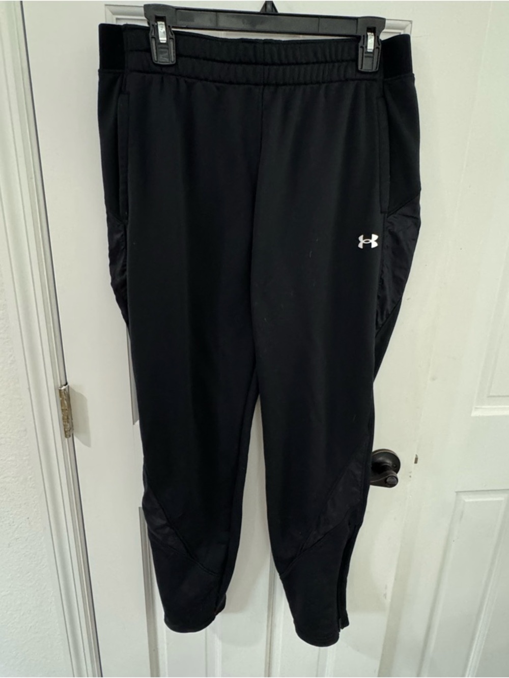 Under‎ Armour Black Joggers Sweatpants Loose Fit Size L